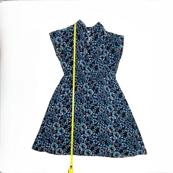 Tucker 100% Silk short sleeved dress, Women's size Large, blue black knee-length - Picture 10 of 12